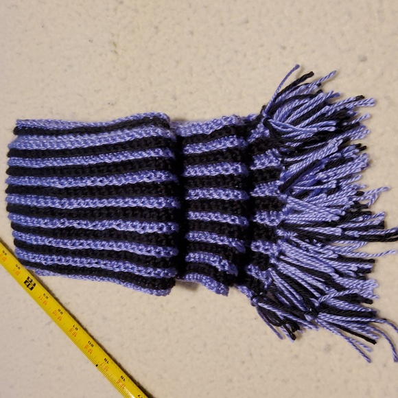 Striped Neck Scarf - Picture 4 of 5